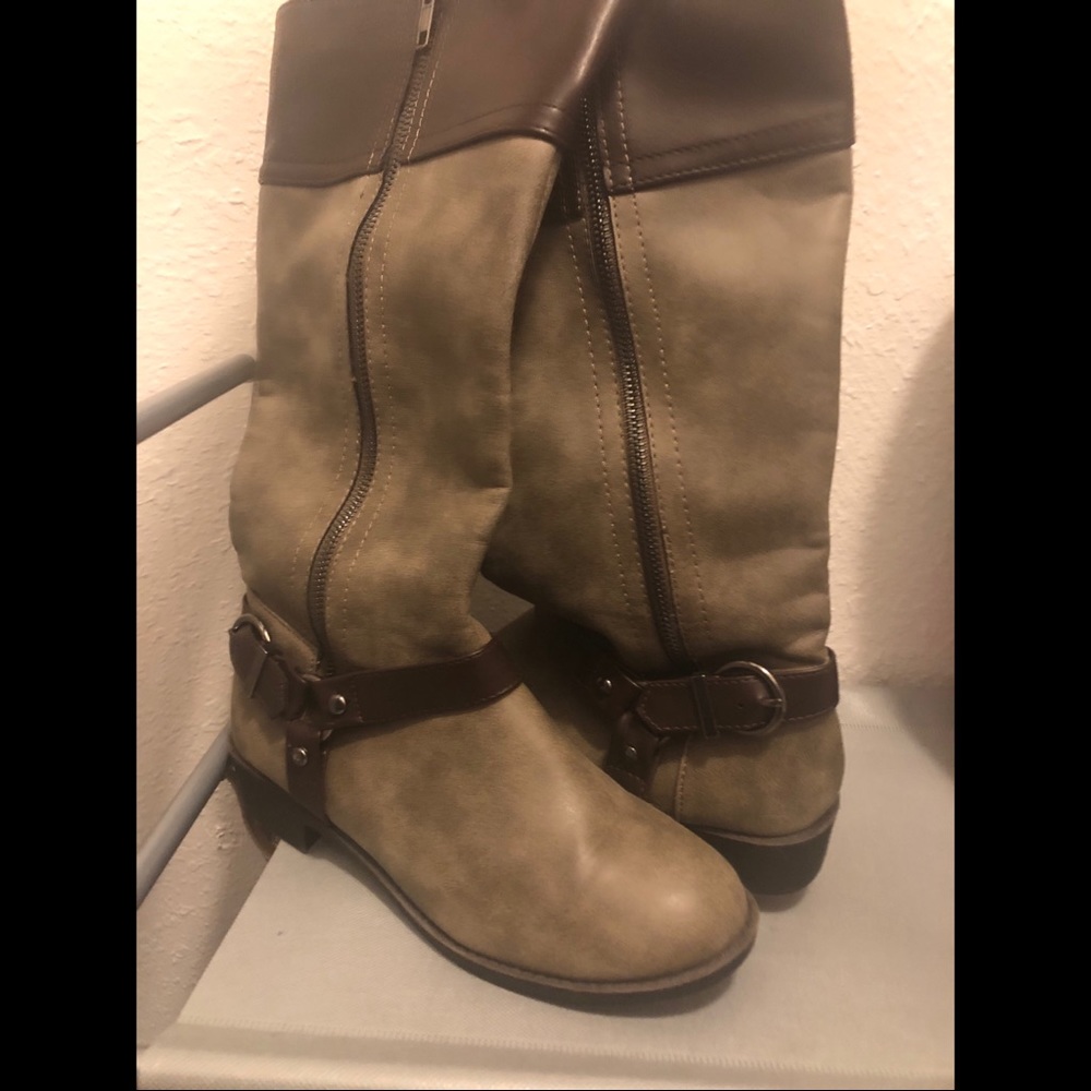 Grey/brown boots